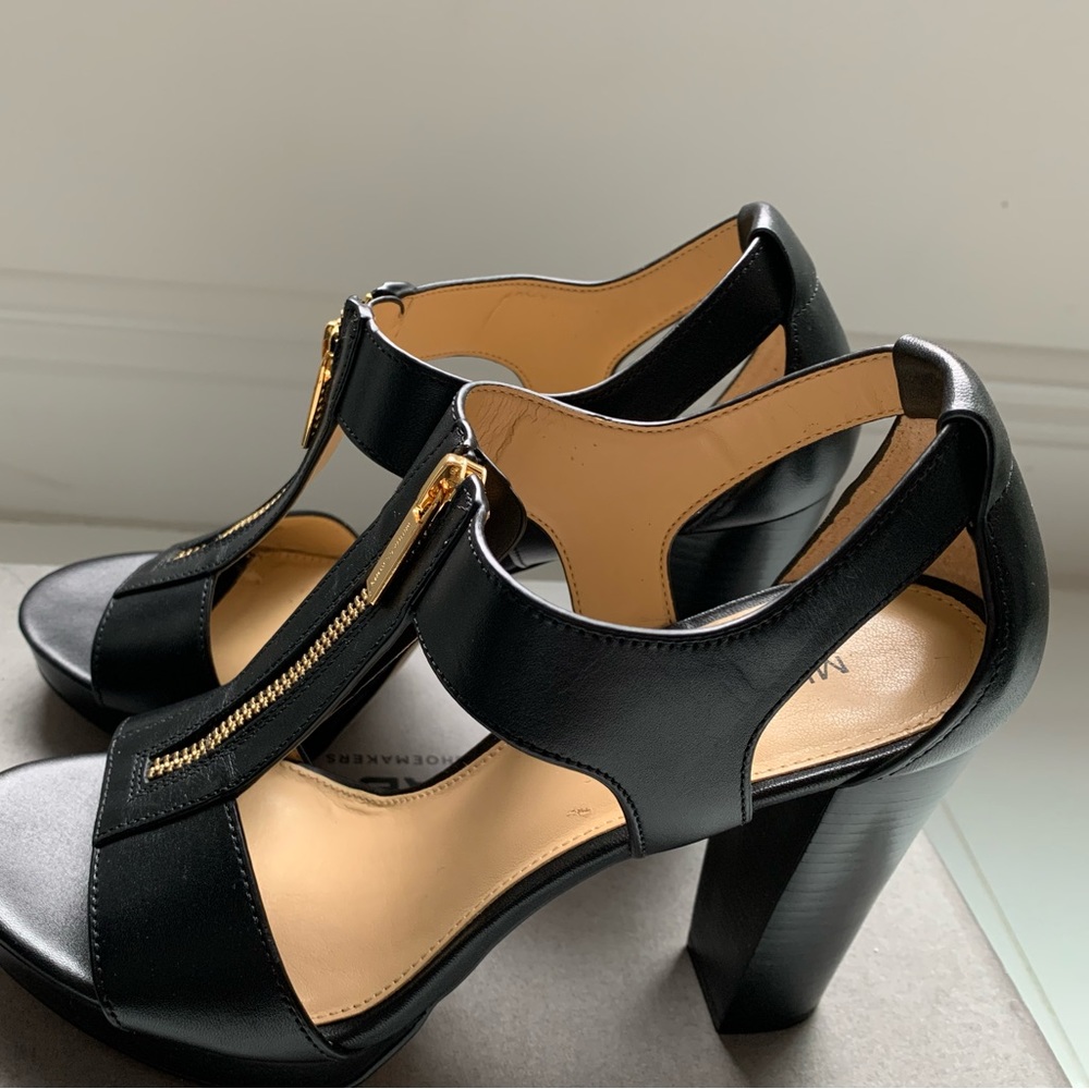 Michael Kors leather sandals